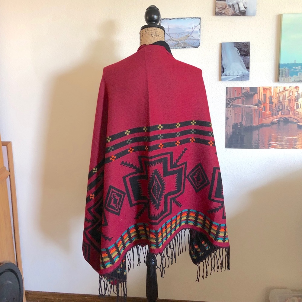 ✂️FINAL✂️Gorgeous Aztec poncho!!! - Picture 3 of 5